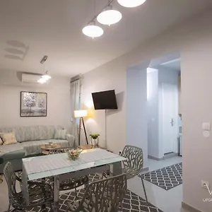 The Emerald City Central Apartment, 2-bdrms Διαμέρισμα